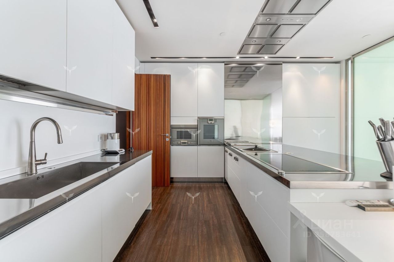 Продажа 5-комн квартиры на вторичном рынке переулок Брюсов, 19