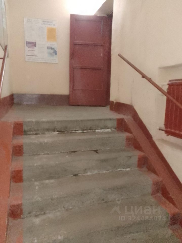 Продажа 2-комн квартиры на вторичном рынке Большеохтинский проспект, 14