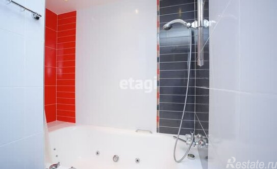 Аренда 3-комн квартиры на вторичном рынке Пушкарская Б. ул,  д. 52