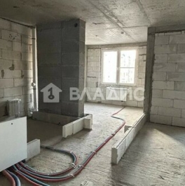 Продажа 2-комн квартиры на вторичном рынке Полярная ул,  д. 3