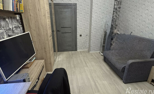 Продажа 1-комн квартиры на вторичном рынке Колпино г, Ижорского Батальона ул,  д. 23