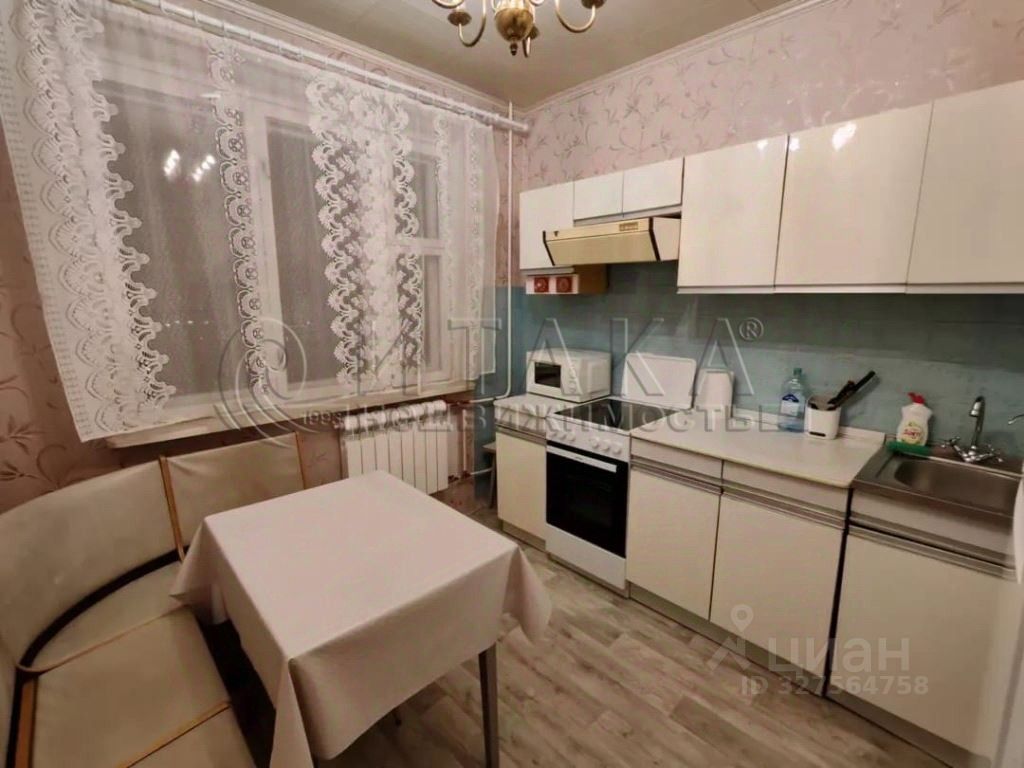 Аренда 3-комн квартиры на вторичном рынке Бухарестская улица, 122к1