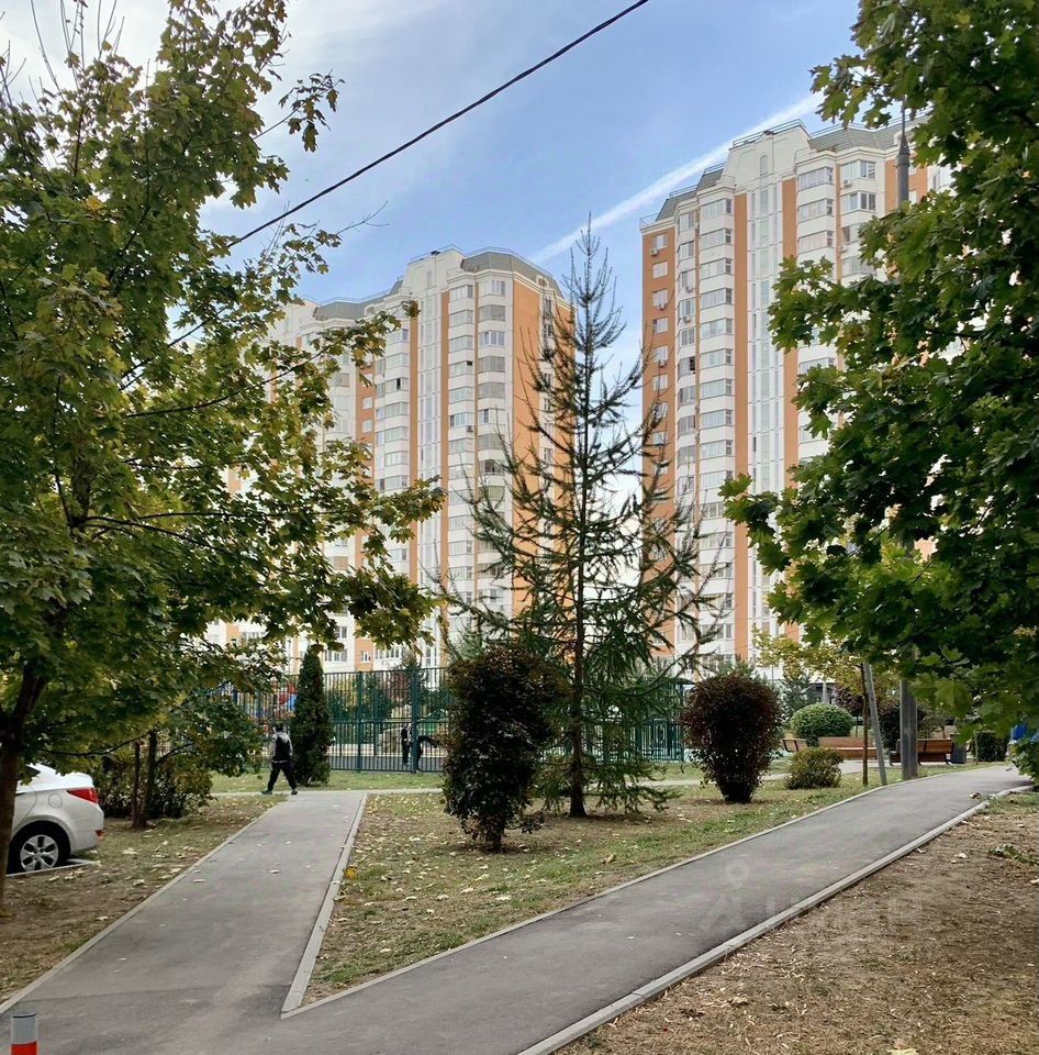 Продажа 2-комн квартиры на вторичном рынке улица Летчика Грицевца, 12