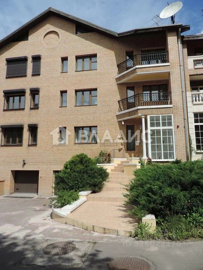 Продажа 6-комн квартиры на вторичном рынке Нежинская улица, 14К10