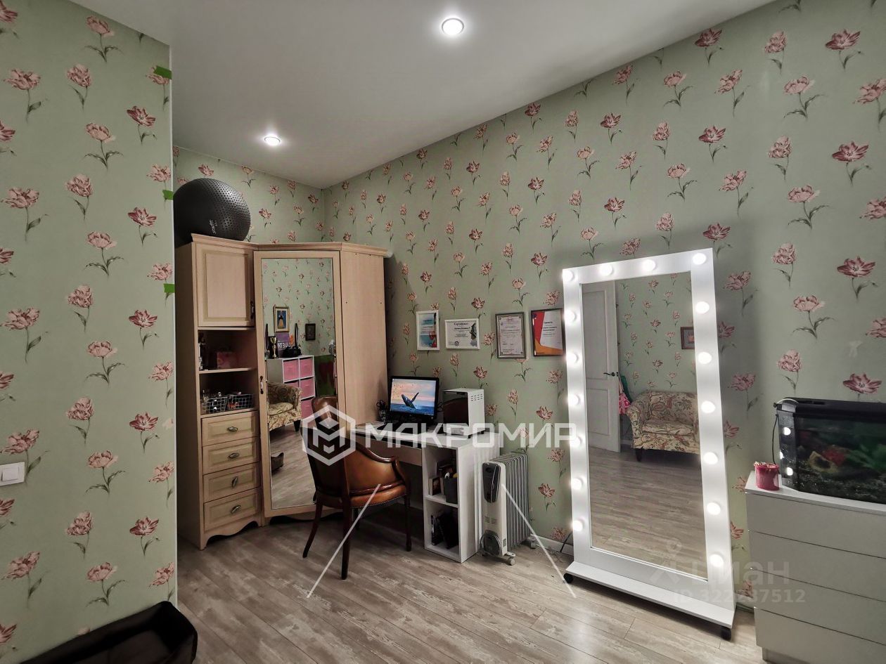 Продажа 5-комн квартиры на вторичном рынке Ждановская набережная, 7