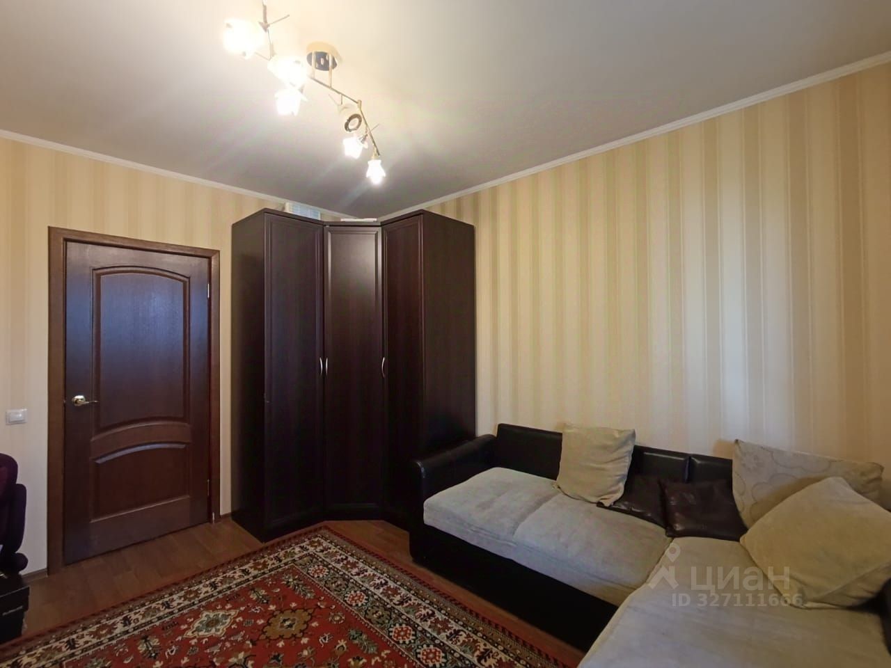 Продажа 2-комн квартиры на вторичном рынке пос. Большевик, улица Ленина, 11