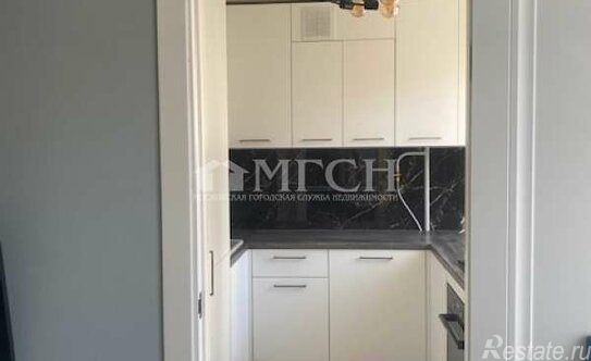 Продажа 4-комн квартиры на вторичном рынке улица Бутлерова,  д. 10