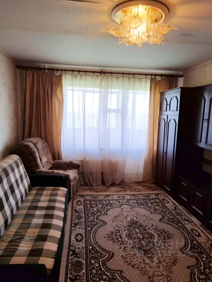 Продажа 2-комн квартиры на вторичном рынке Сходня мкр, Вишневая улица, 12