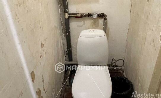 Продажа 2-комн квартиры на вторичном рынке Краснопутиловская улица,  д. 52