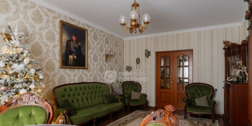 4-комн квартира Дыбенко ул,  д. 42