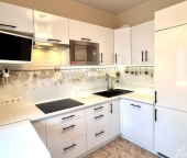 Продать Квартиры вторичка Мурино, ул Шувалова  1 