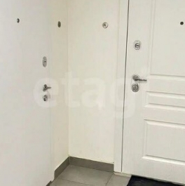 Продажа 1-комн квартиры на вторичном рынке Варшавское ш,  д. 141 к10