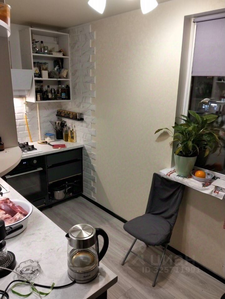 Продажа 3-комн квартиры на вторичном рынке Купчинская улица, 24