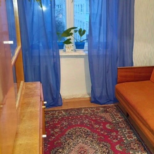 4-комн квартира Сланцы, улица Гагарина, 52