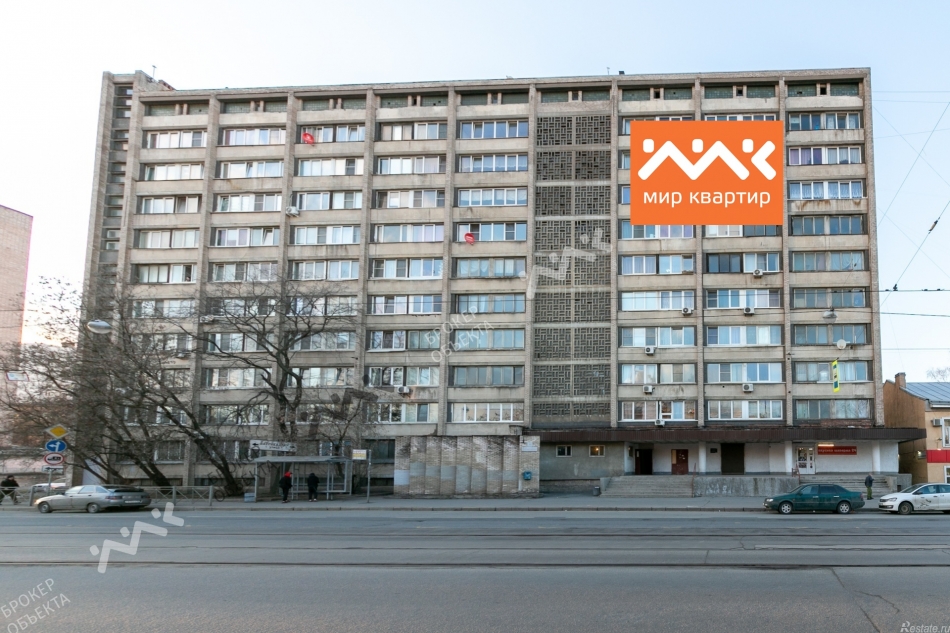 Продажа торгового помещения Трефолева ул,  д. 35