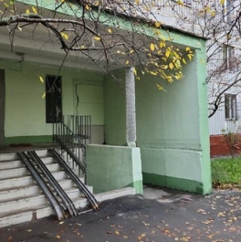 Продажа 3-комн квартиры на вторичном рынке ул Академика Анохина,  д. 42,  к. 2