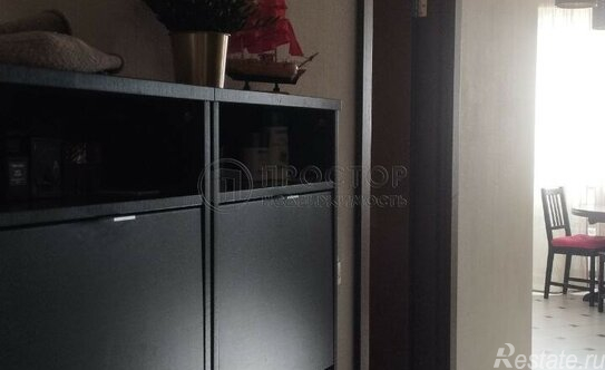 Продажа 4-комн квартиры на вторичном рынке Беловежская улица