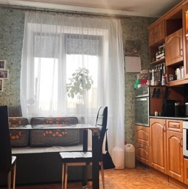 Продажа 3-комн квартиры на вторичном рынке Большевиков пр-кт,  д. 43 к1