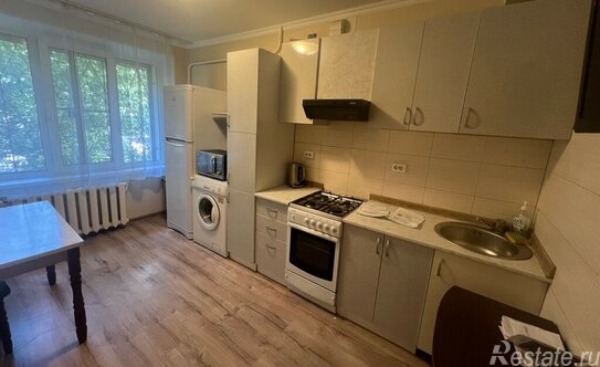 Продажа 1-комн квартиры на вторичном рынке Измайловский б-р,  д. 77