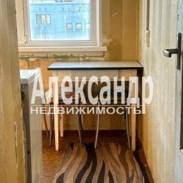 Продажа 1-комн квартиры на вторичном рынке Искровский пр-кт,  д. 28