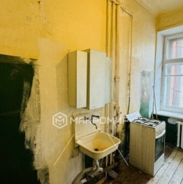 Продажа 2-комн квартиры на вторичном рынке 17-я линия,  д. 38