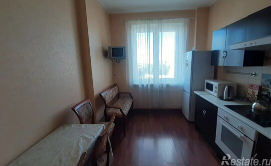 Аренда 3-комн квартиры на вторичном рынке Сходненская улица,  д. 16