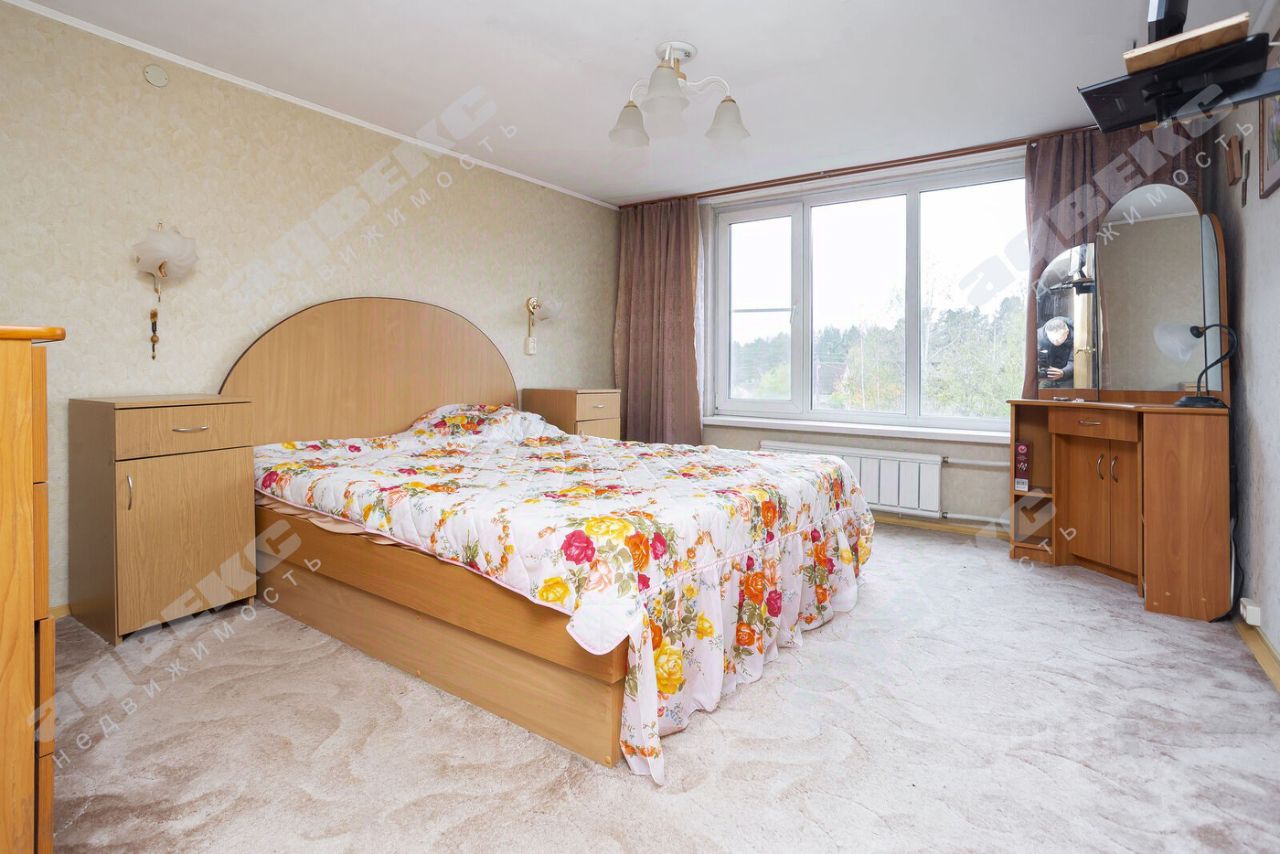 Продажа дома Гарболово-ЖБИ СНТ,  д. 104