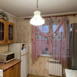 Продажа 1-комн квартиры на вторичном рынке Колпино г, Ленина пр-кт,  д. 8 к1