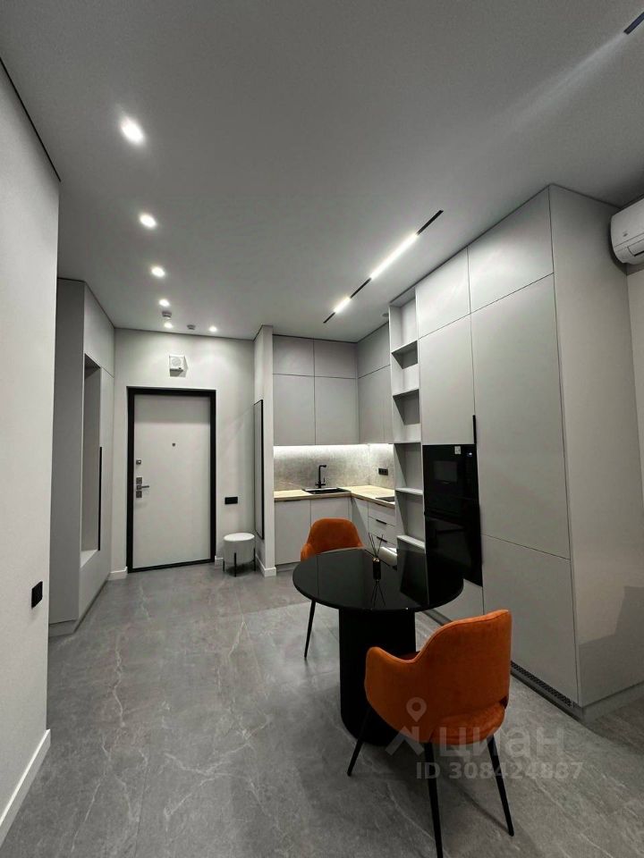 Аренда 2-комн квартиры на вторичном рынке Севастопольский проспект, 22А