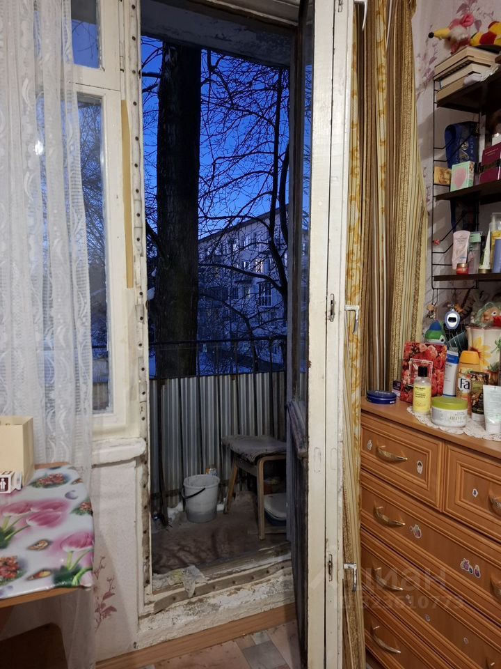 Продажа 2-комн квартиры на вторичном рынке Сосновый Бор, Солнечная улица, 26