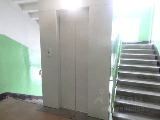 Продажа 1-комн квартиры на вторичном рынке пос. Понтонный, Южная улица, 15