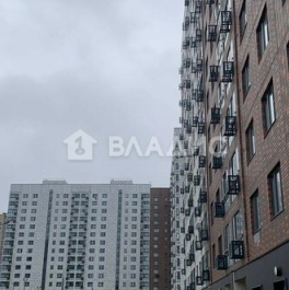 Продажа 3-комн квартиры на вторичном рынке Кварцевая ул,  д. 5 к1