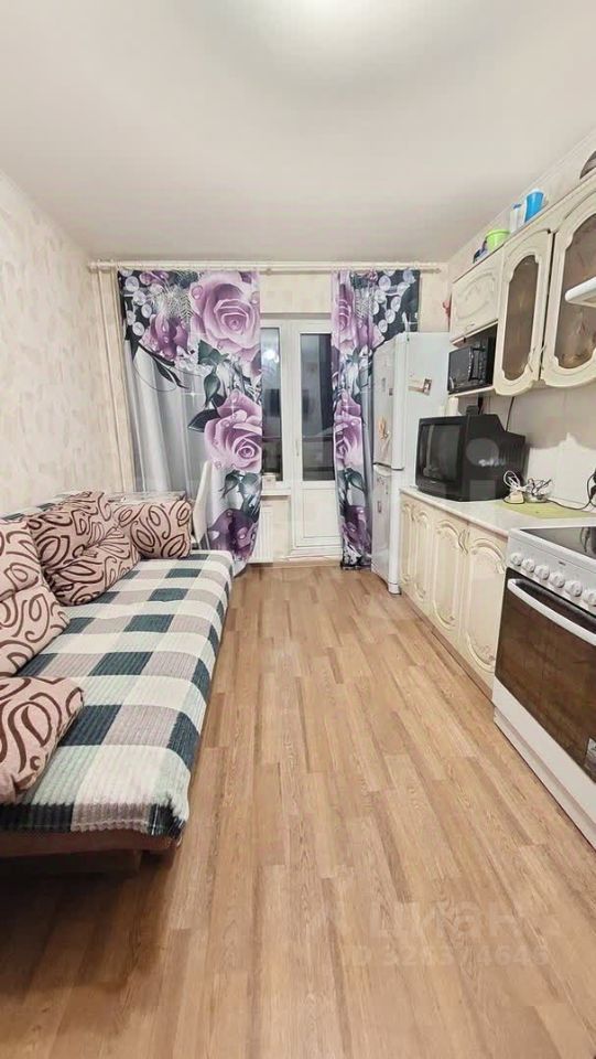 Продажа 1-комн квартиры на вторичном рынке Гатчина, улица Генерала Сандалова, 1а