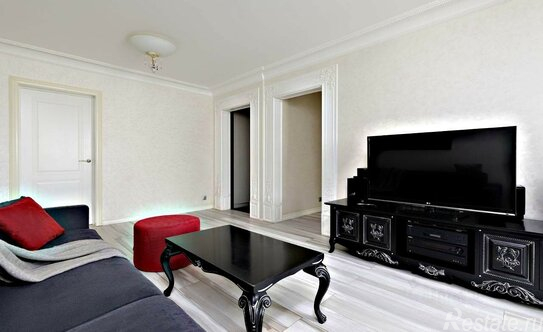 Продажа 4-комн квартиры на вторичном рынке ул Братиславская,  д. 31,  к. 1