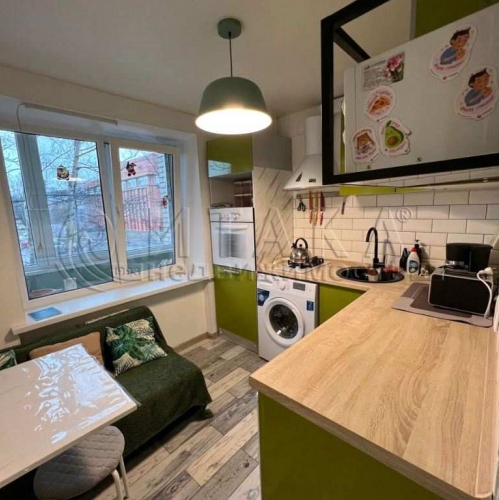 1-комн квартира Чекистов ул.,  д. 38