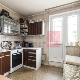 Продажа 1-комн квартиры на вторичном рынке Новопеределкинская улица,  д. 8