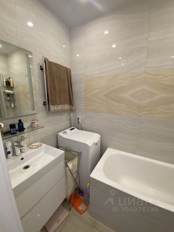 Аренда 2-комн квартиры на вторичном рынке Кутузовский проспект, 24