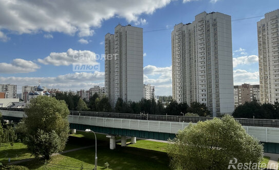 Продажа 1-комн квартиры на вторичном рынке улица Адмирала Лазарева,  д. 11