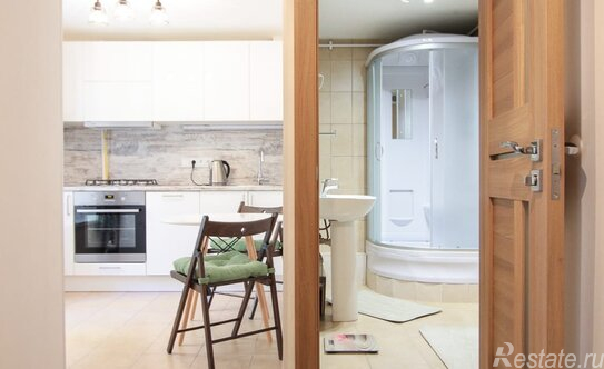 Продажа 1-комн квартиры на вторичном рынке улица Жуковского,  д. 49