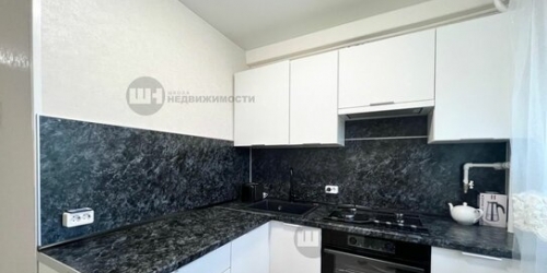 2-комн квартира Космонавтов пр-кт,  д. 18,  к. 1