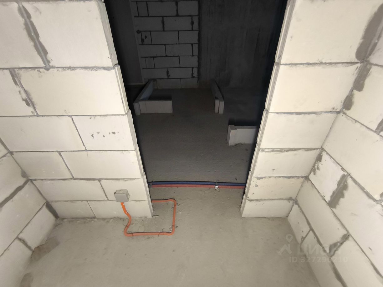Продажа 2-комн квартиры на вторичном рынке проспект Куприна, 38к1