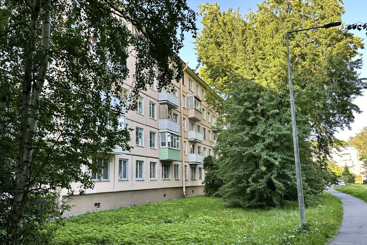 Продажа 1-комн квартиры на вторичном рынке Бассейная улица, 5