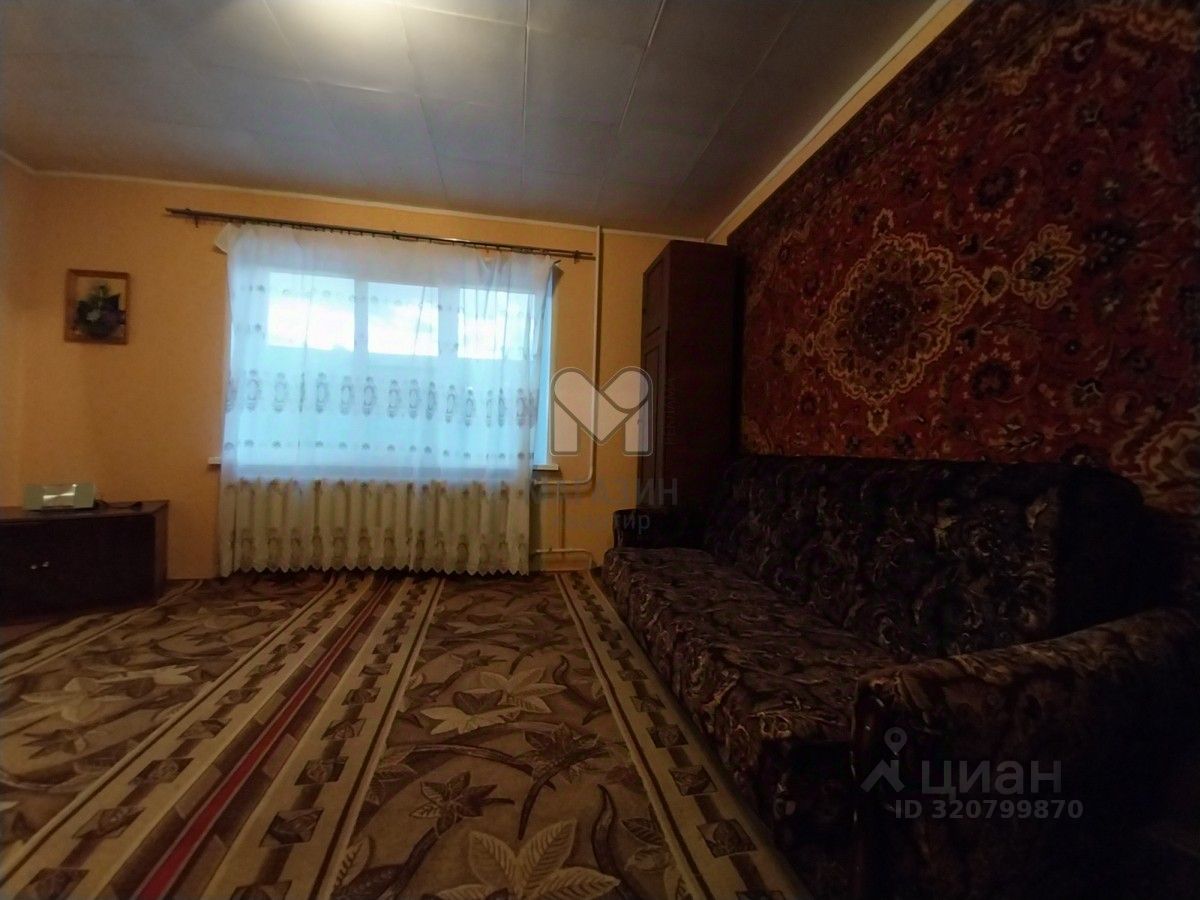 Продажа 3-комн квартиры на вторичном рынке пос. Рассвет, 6