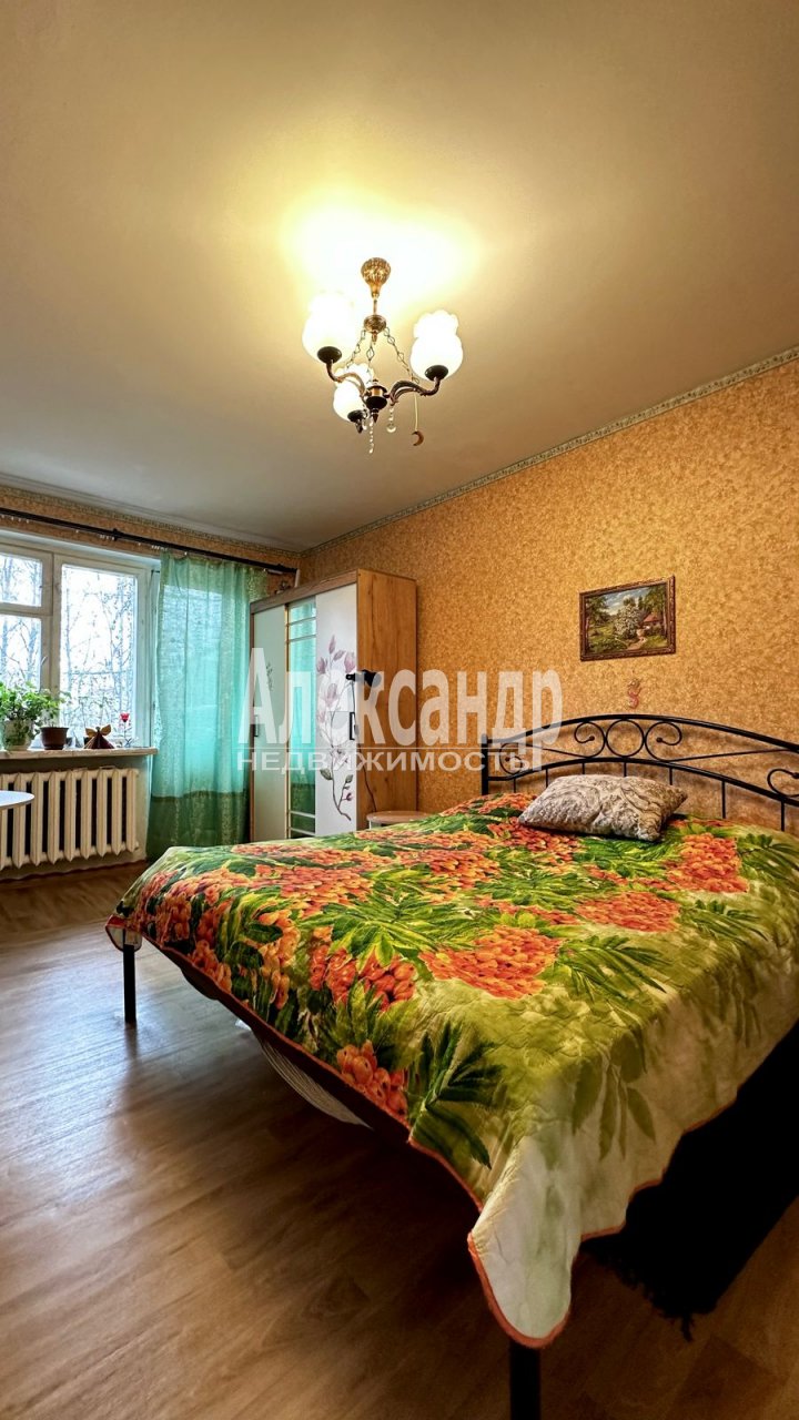 Продажа 2-комн квартиры на вторичном рынке Всеволожск г., Ленинградская ул. ,  д. 15,  к. 1