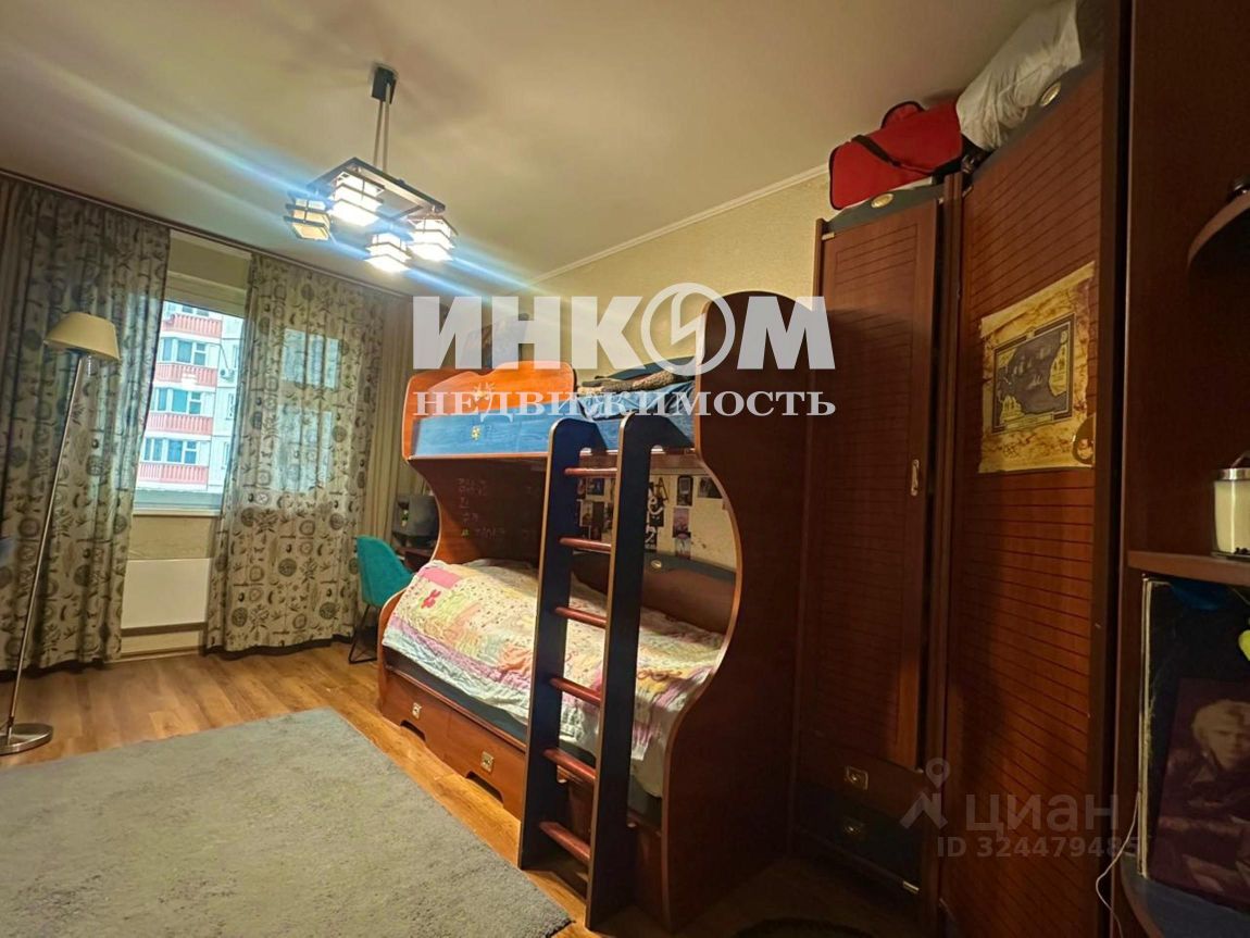 Продажа 3-комн квартиры на вторичном рынке Химки, проспект Мельникова, 19