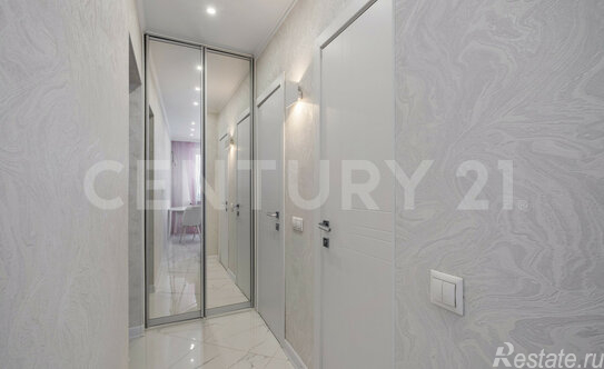 Продажа 2-комн квартиры на вторичном рынке Изваринская улица,  д. 3 к1