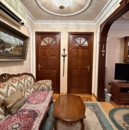 Продажа 3-комн квартиры на вторичном рынке Вильнюсская улица,  д. 15