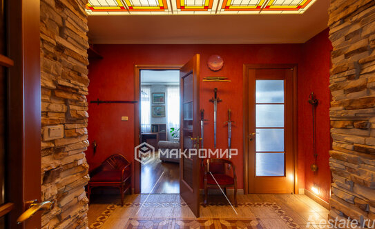 Продажа 2-комн квартиры на вторичном рынке Кронверкский пр-кт