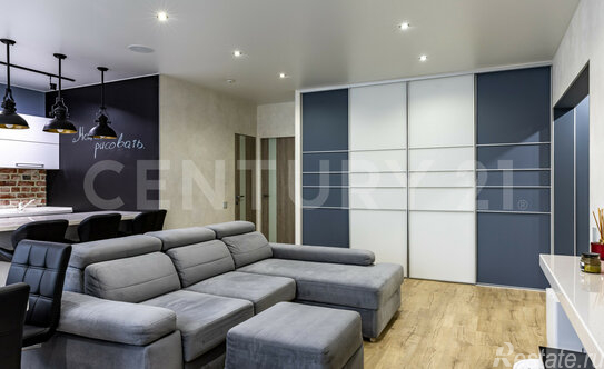 Продажа 3-комн квартиры на вторичном рынке Среднерогатская улица,  д. 20