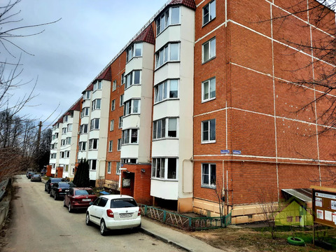 Продажа 2-комн квартиры на вторичном рынке Любучаны, ул. Заводская,  д. 19